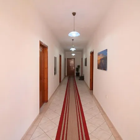 Hotel Ceka 3*